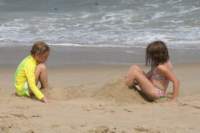 beach127_small.jpg