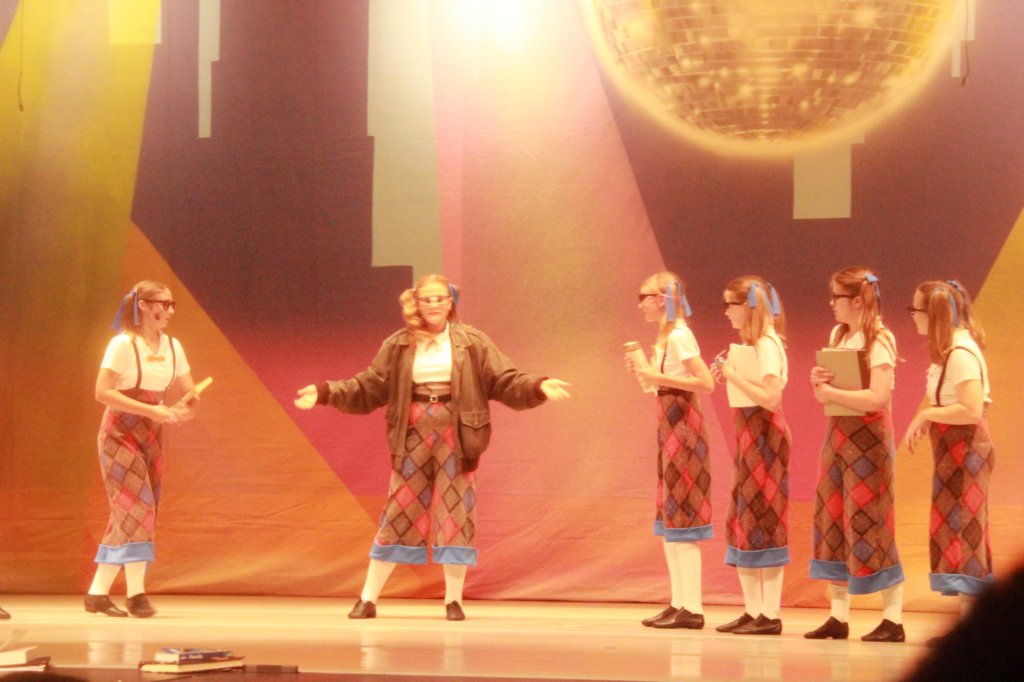 danceshow41.jpg