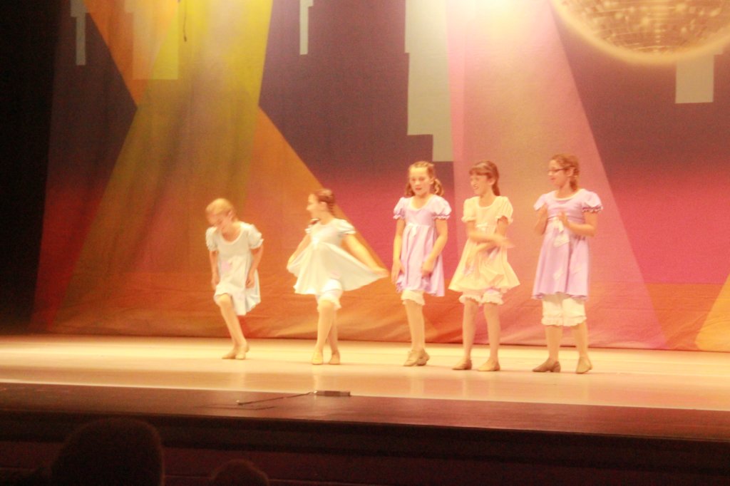 danceshow51.jpg