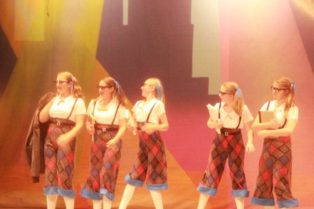 danceshow53.jpg